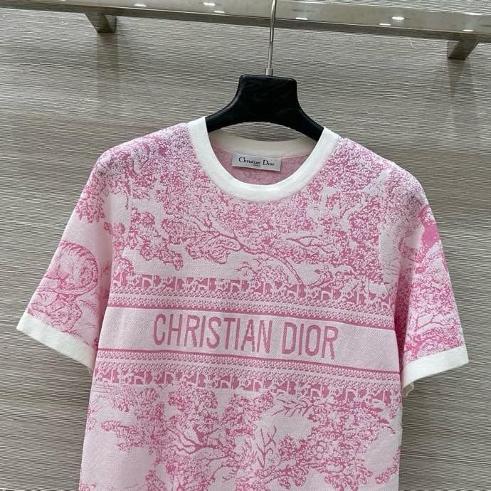 Футболка женская фото 3