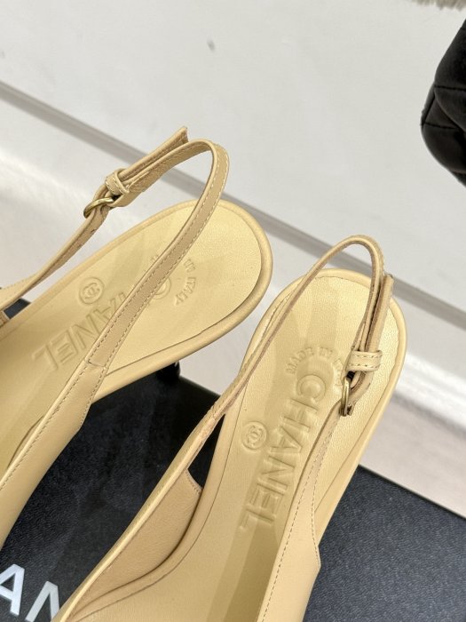 Босоножки фото 8