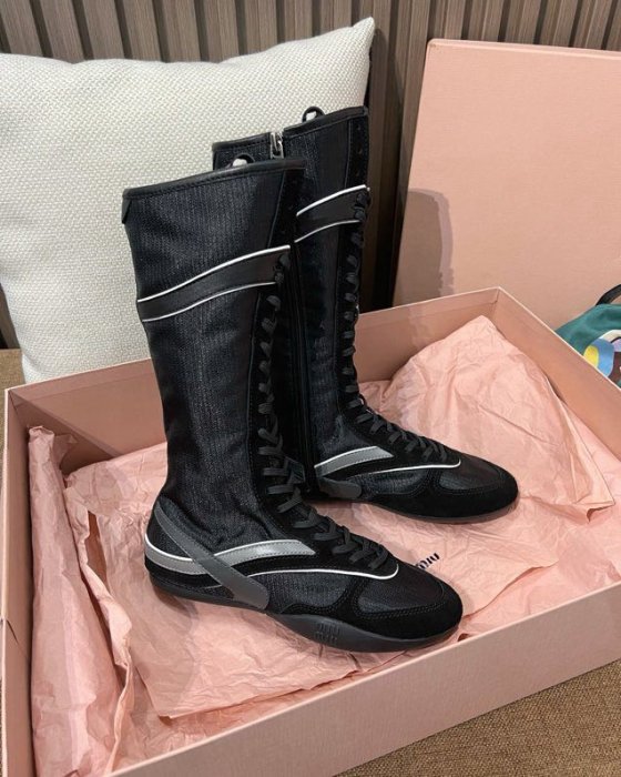 Boots women's Gymnasium