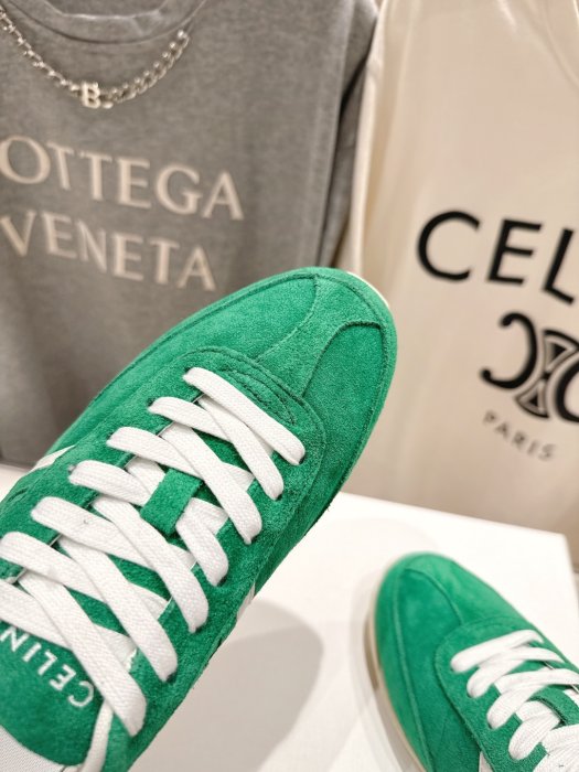 Кроссовки фото 7