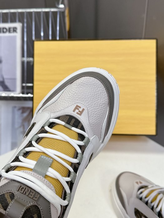 Кроссовки фото 7