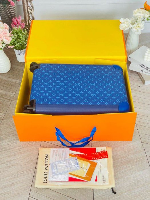 Чемодан Horizon 55 для ручной клади 38х55х21 см фото 3