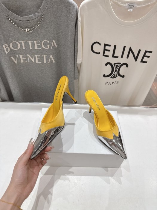 Босоніжки фото 4