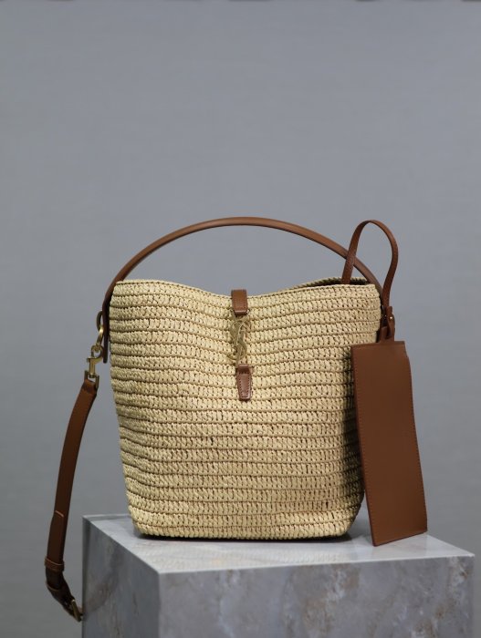 A bag women's LE 37