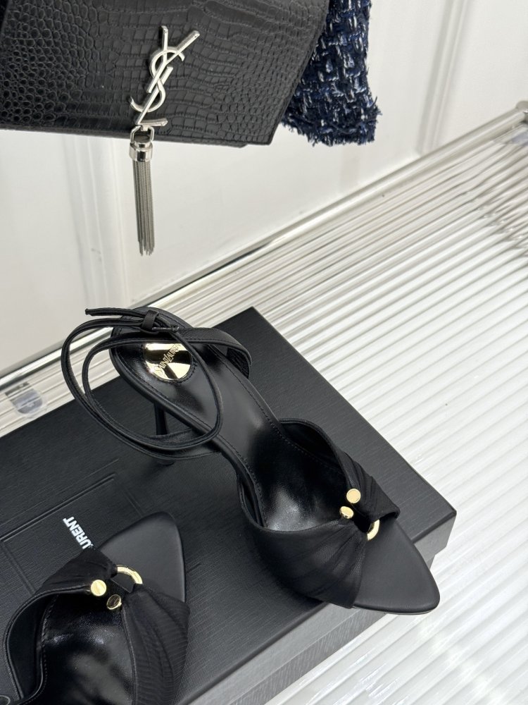 Босоножки фото 5