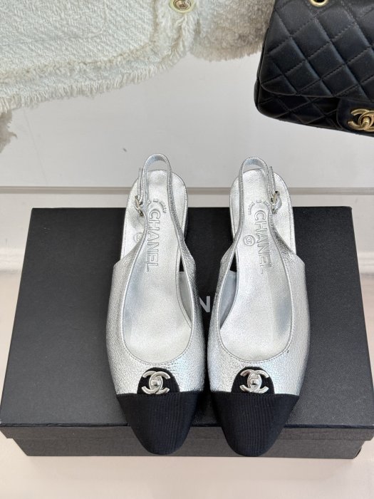 Босоножки фото 4