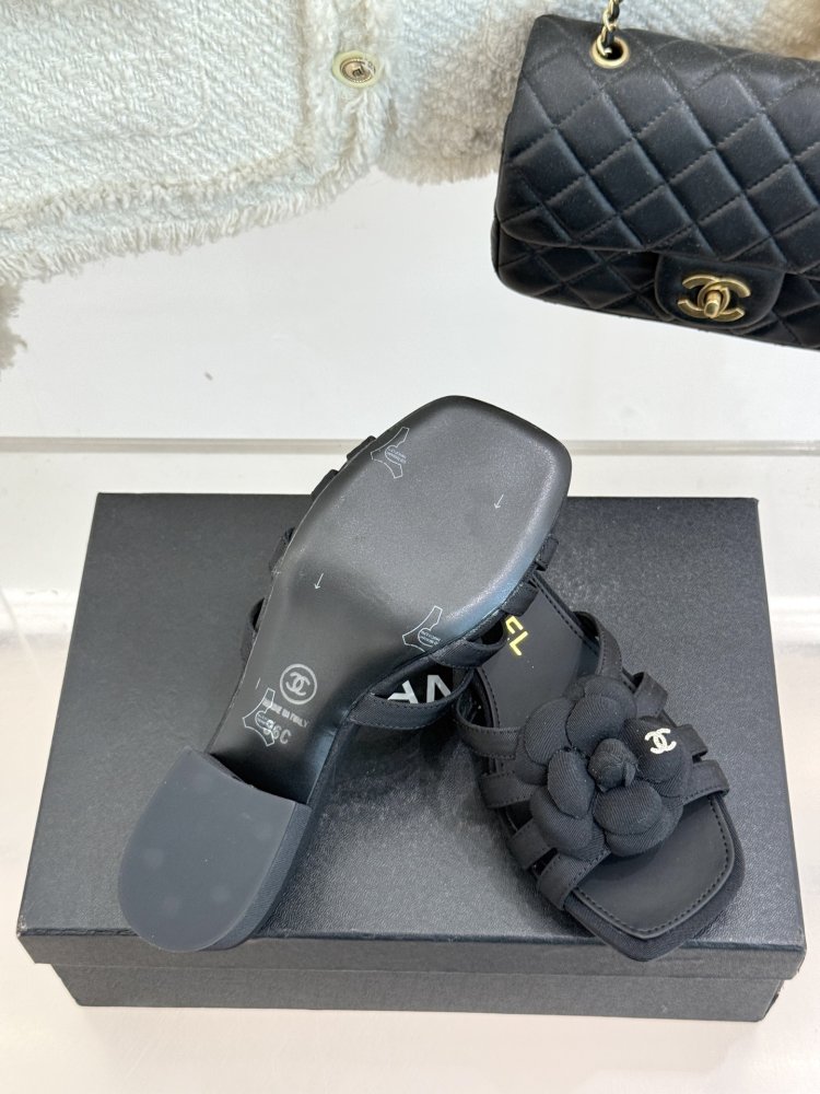 Босоніжки фото 9