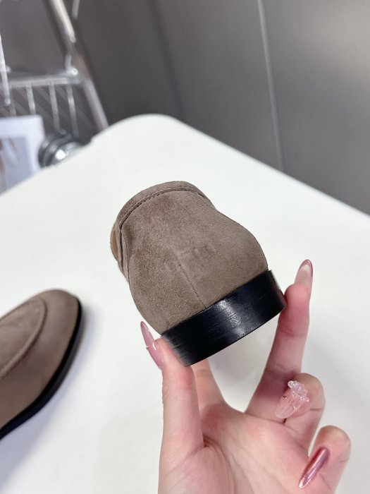 Лоферы женские фото 9