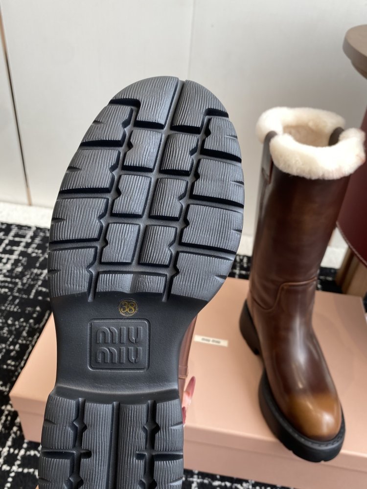 Сапоги женские фото 9