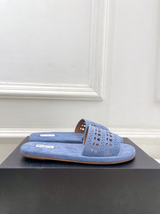 Шлепанцы женские фото 4