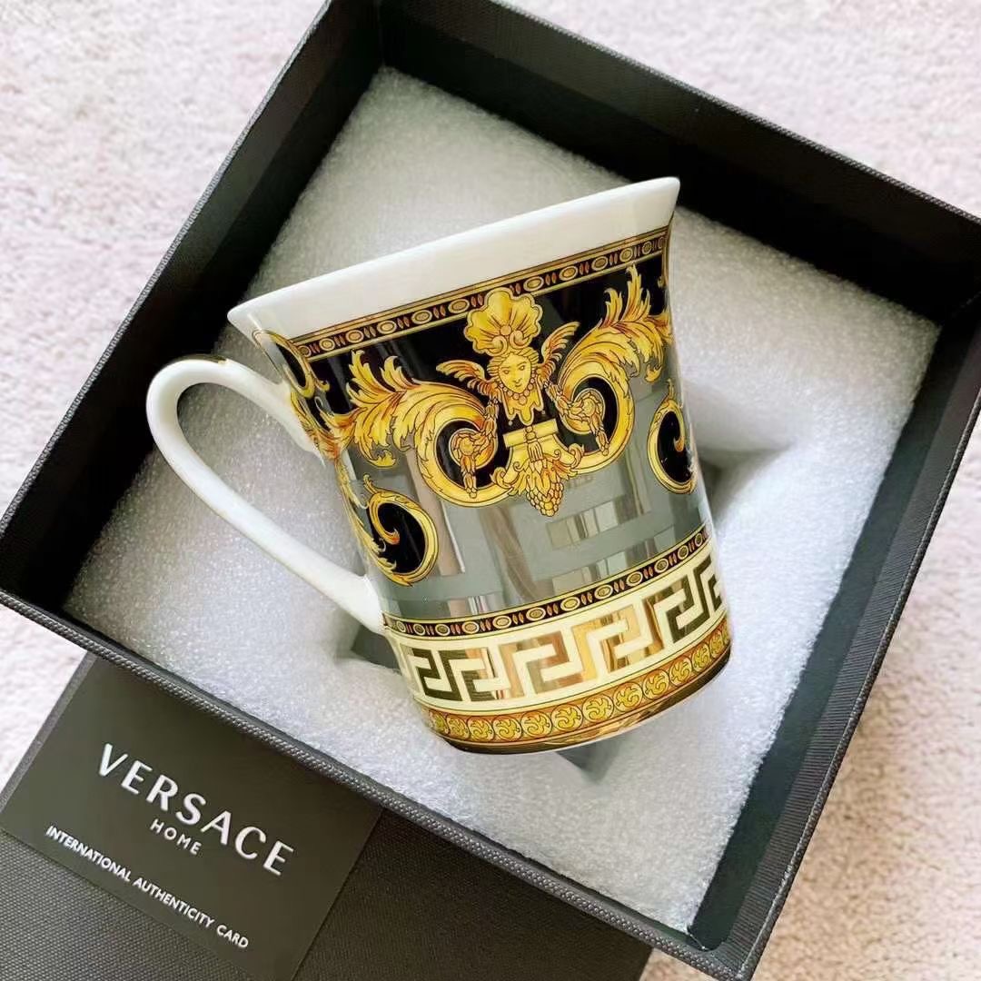 Gift a cup of porcelain фото 2