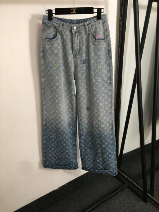 Джинсы женские