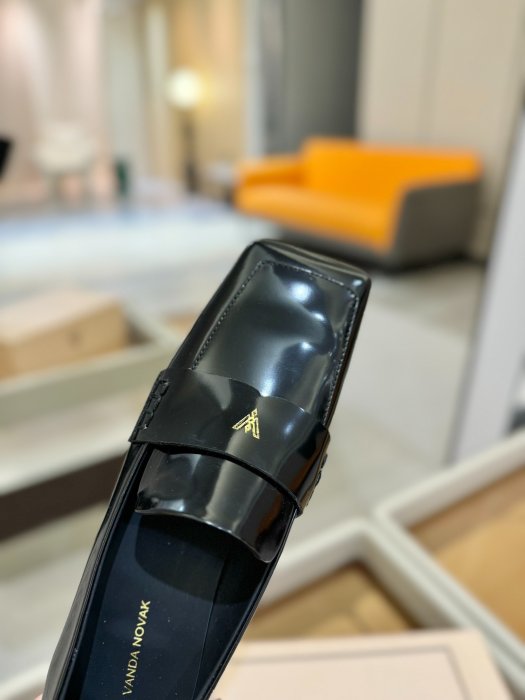 Туфлі жіночі фото 9