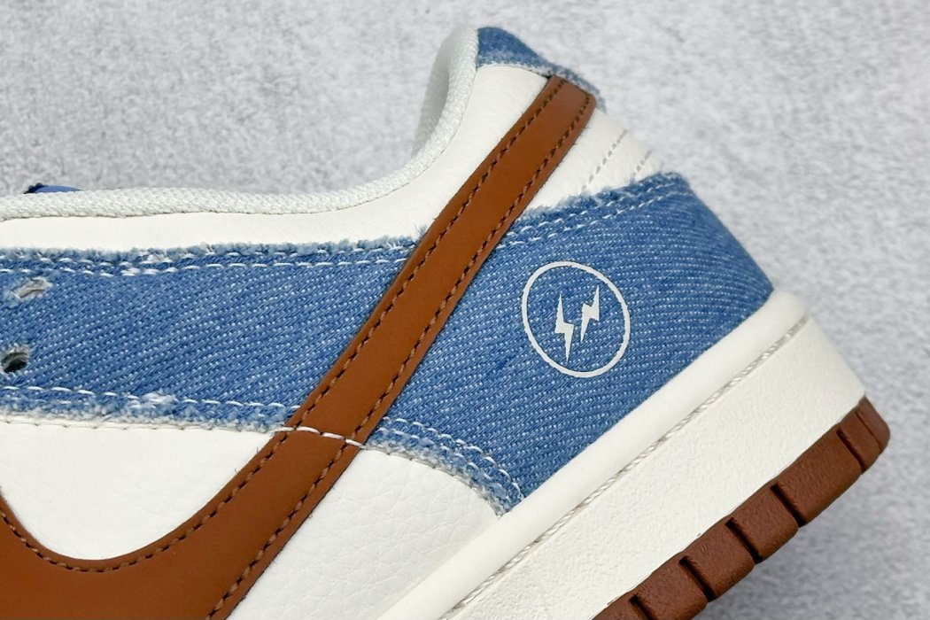 Кроссовки NIKE SB Dunk Low x Fragment Design фото 9