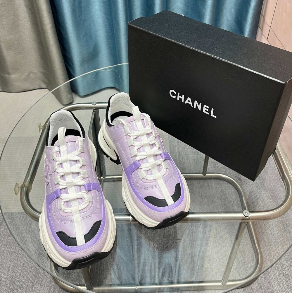 Кроссовки женские фото 3