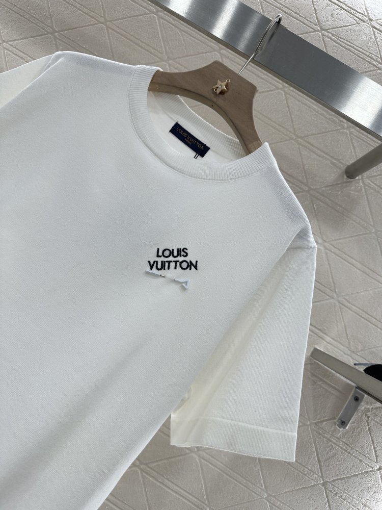 Футболка жіноча фото 8