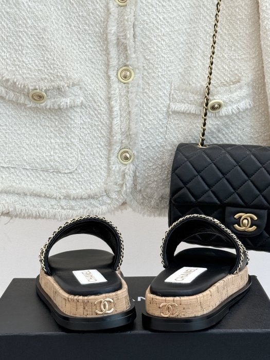 Шлепанцы фото 6