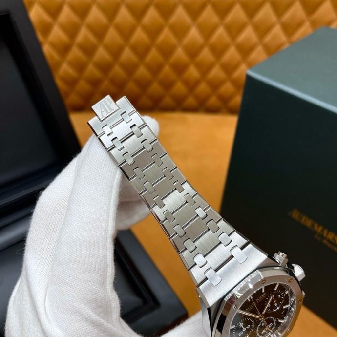 Часы наручные Royal Oak 41 мм 26240СТ.00.1320СТ.07 фото 7