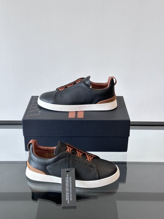 Кросівки чоловічі фото 4