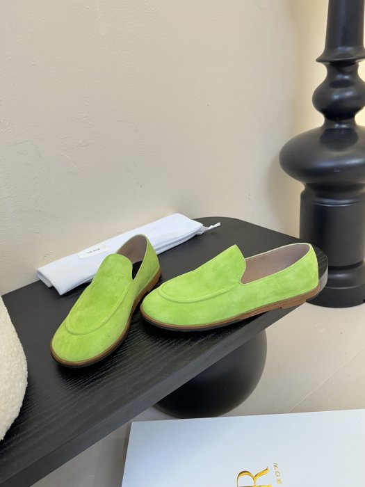 Лоферы женские фото 3