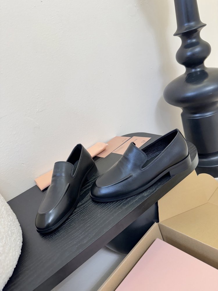 Туфли женские фото 3