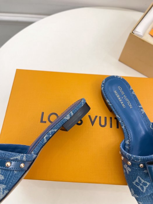 Шлепанцы фото 8