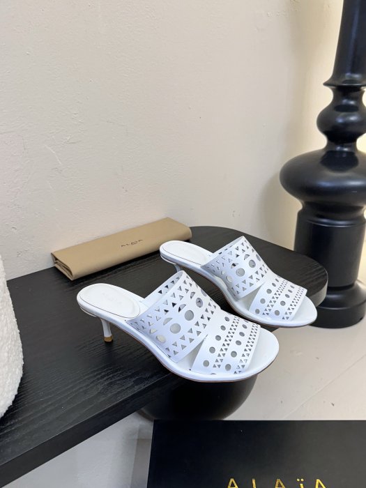 Босоножки фото 2