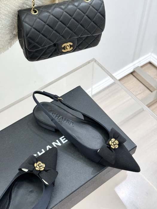 Босоножки фото 5