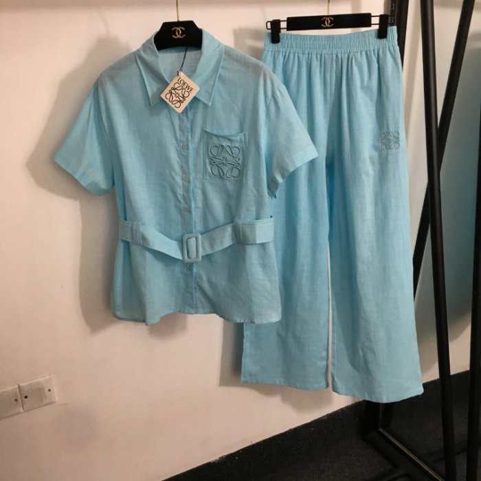 Костюм женский