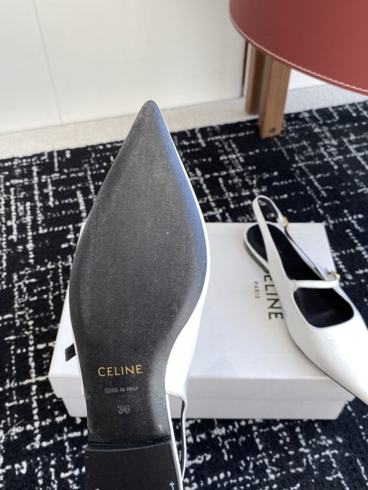 Босоножки фото 9