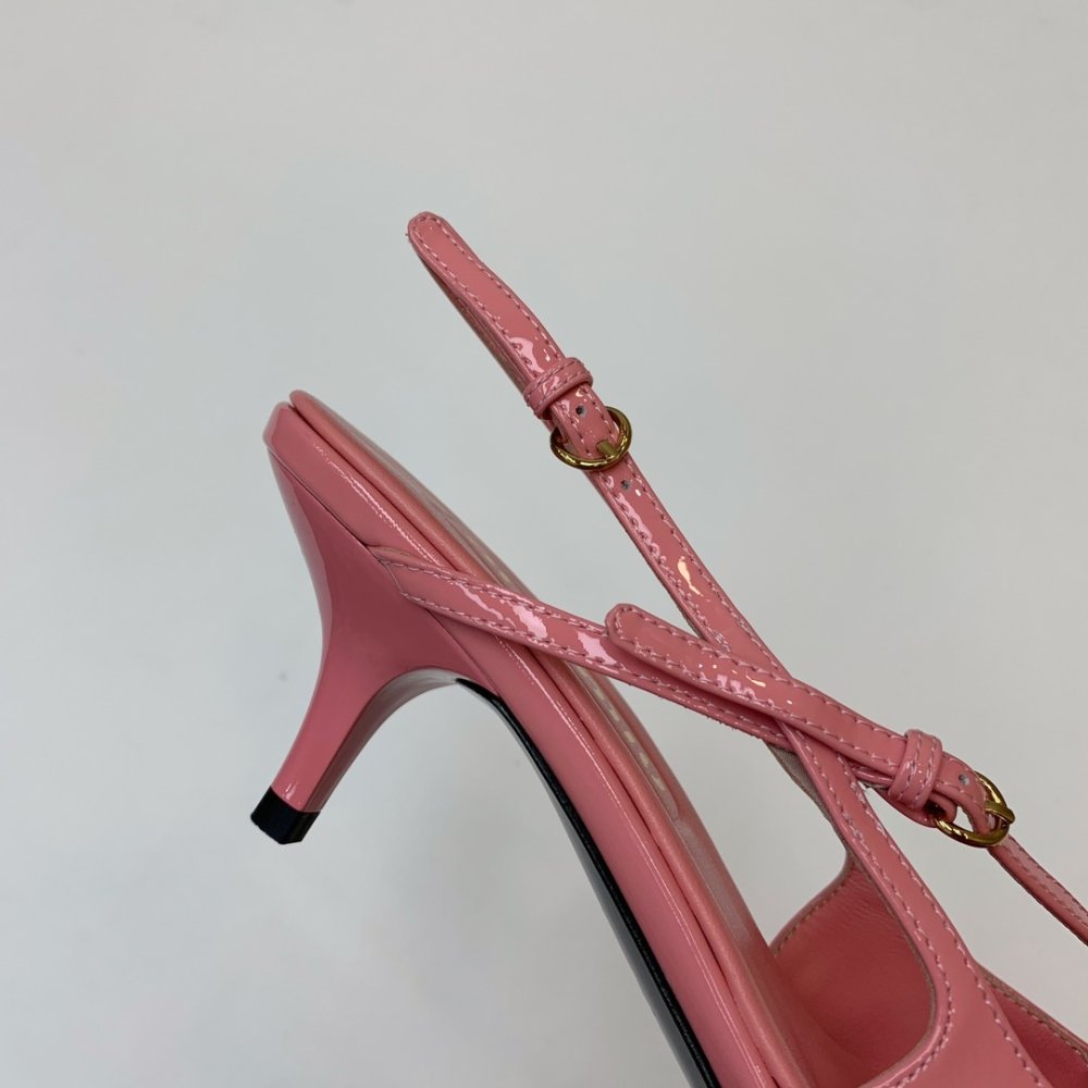 Босоножки фото 9