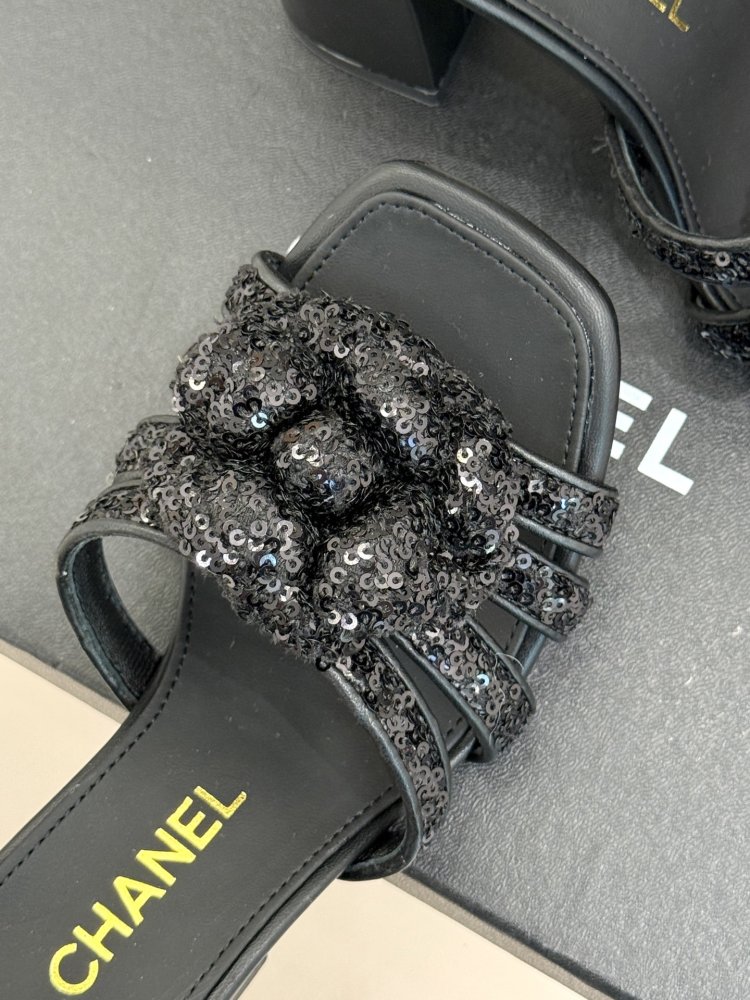 Босоножки фото 7