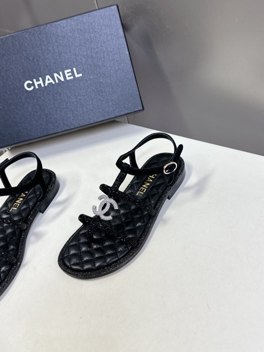 Сандалі жіночі фото 3