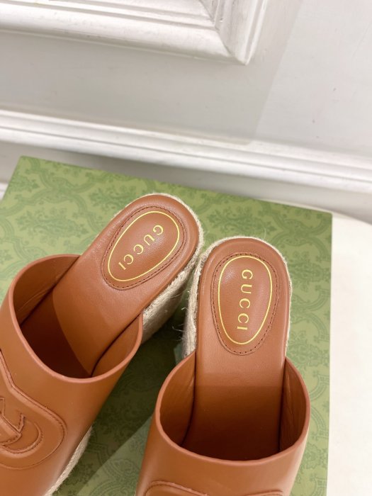 Босоножки фото 7