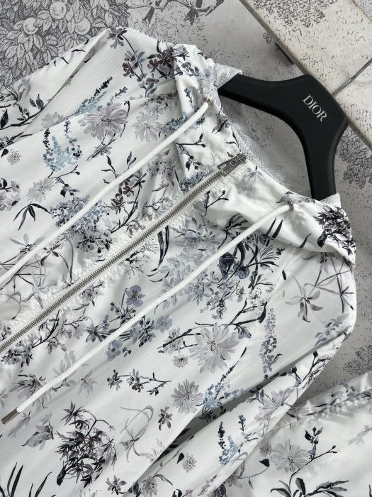 Костюм женский фото 2