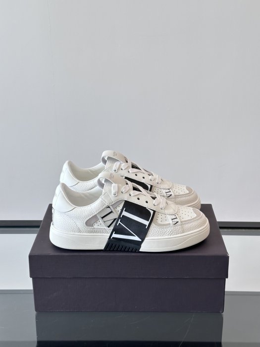 Кроссовки мужские