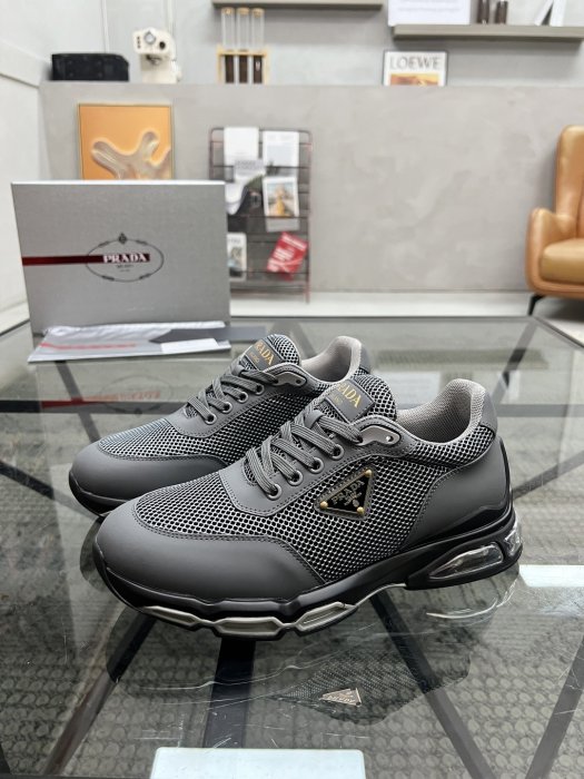 Кроссовки мужские