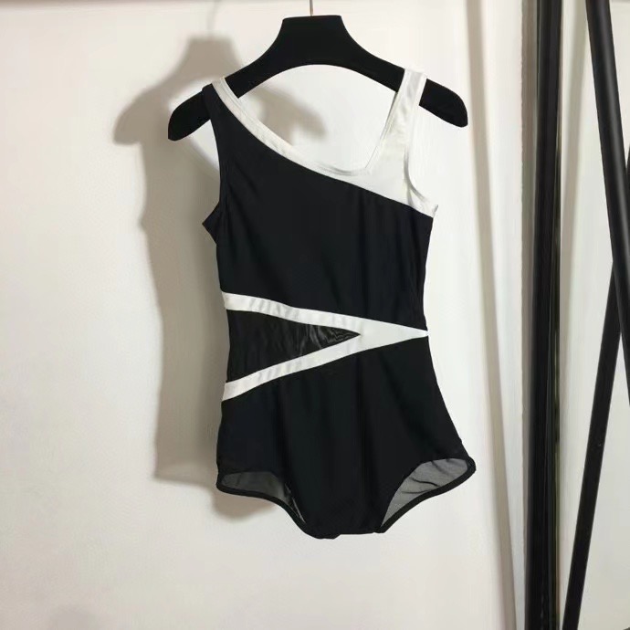 Swimsuit piecework black-white фото 5