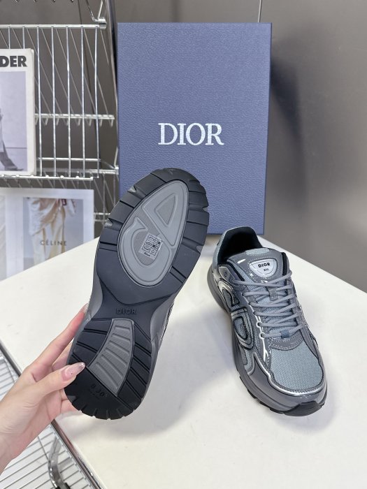 Кроссовки фото 9