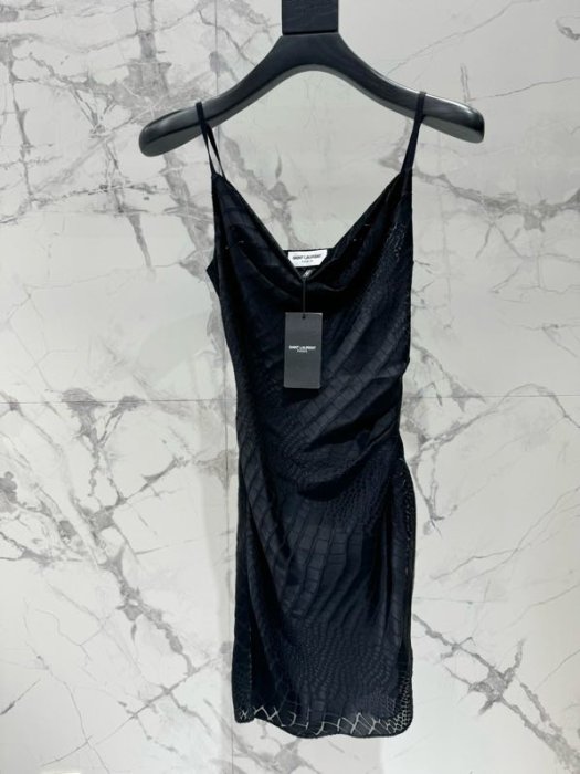 Плаття, Сукня