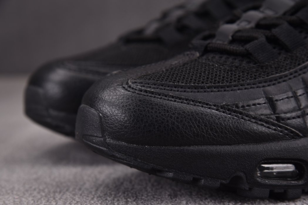 Кроссовки Air Max 95 Recraft Triple Black фото 11