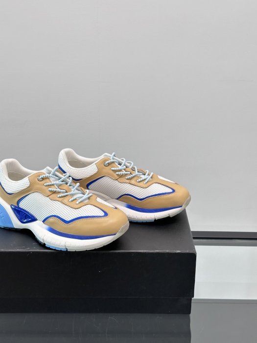 Кросівки чоловічі фото 7