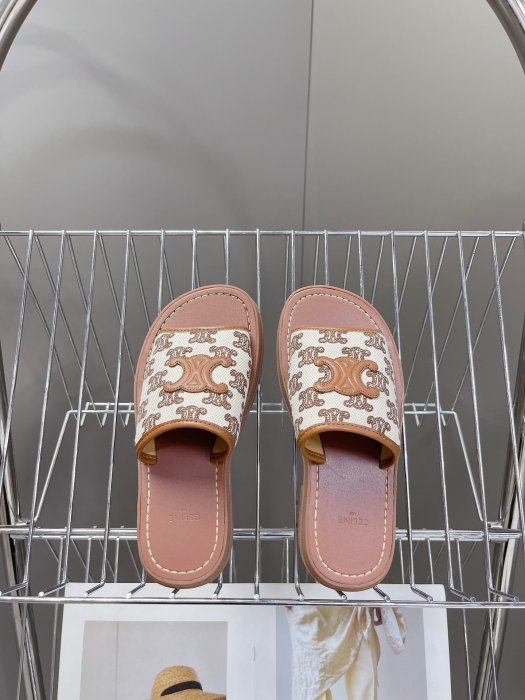 Шлепанцы фото 6