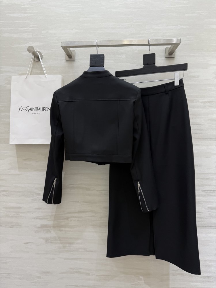 Костюм женский фото 9