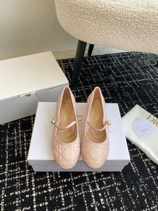 Туфли женские фото 3