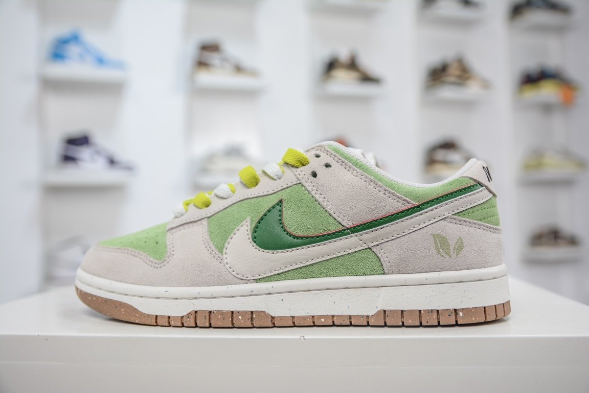 Кроссовки Dunk Low SE