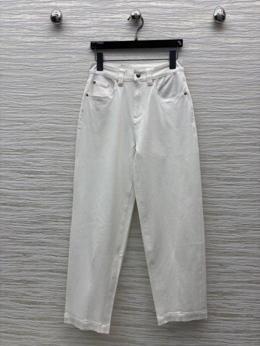 Джинси жіночі