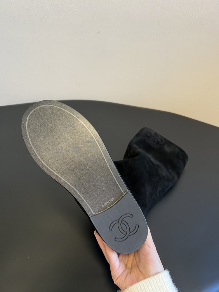 Сапоги женские фото 9