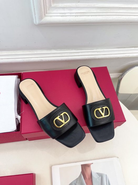 Босоножки фото 2