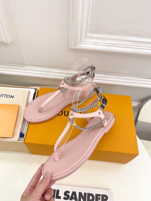 Босоножки фото 3